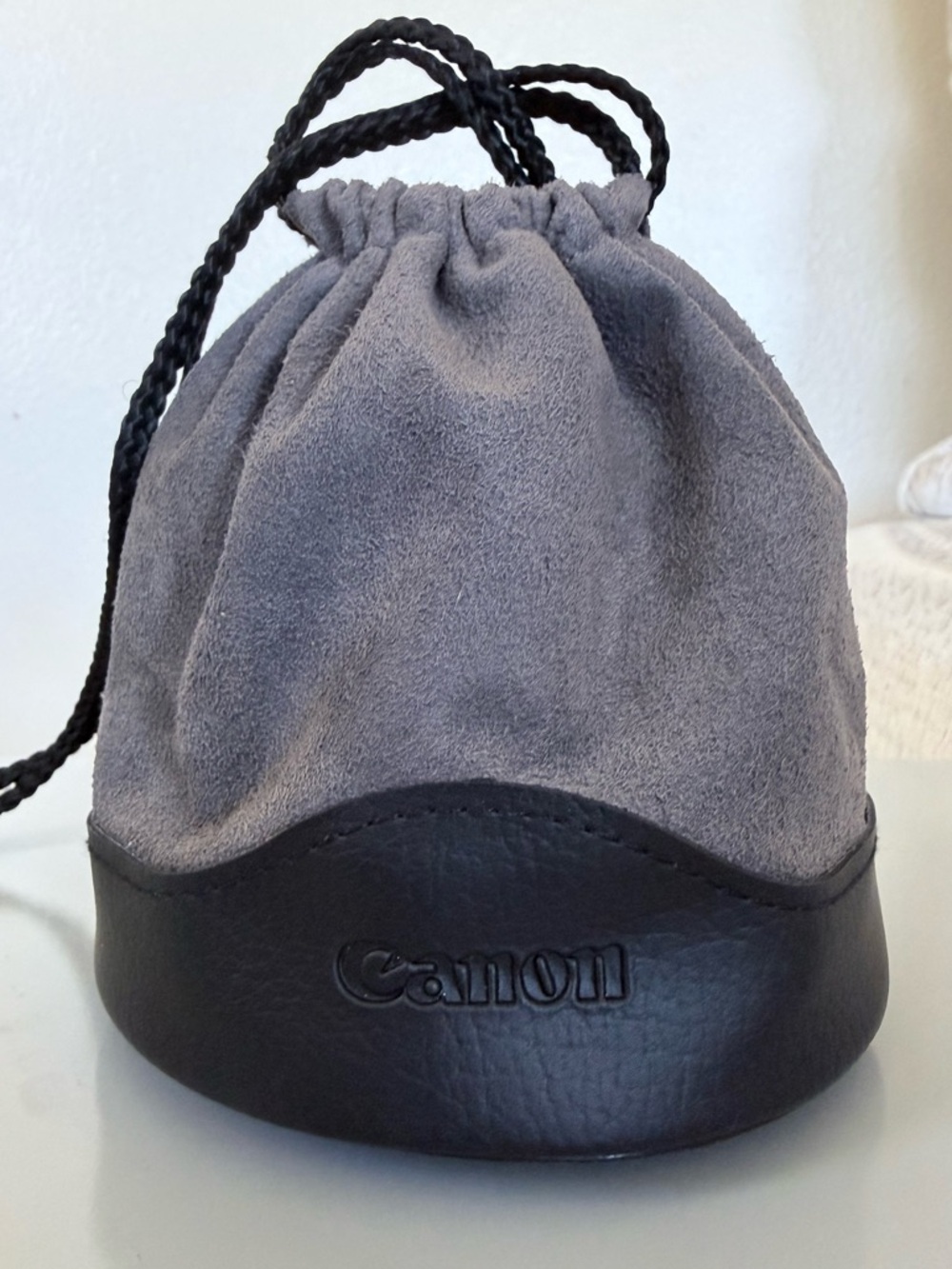 Canon Lens Soft Drawstring Case LP-1214 20mm f/2.8 USM, 24mm f/1.4 L, 35mm EUC